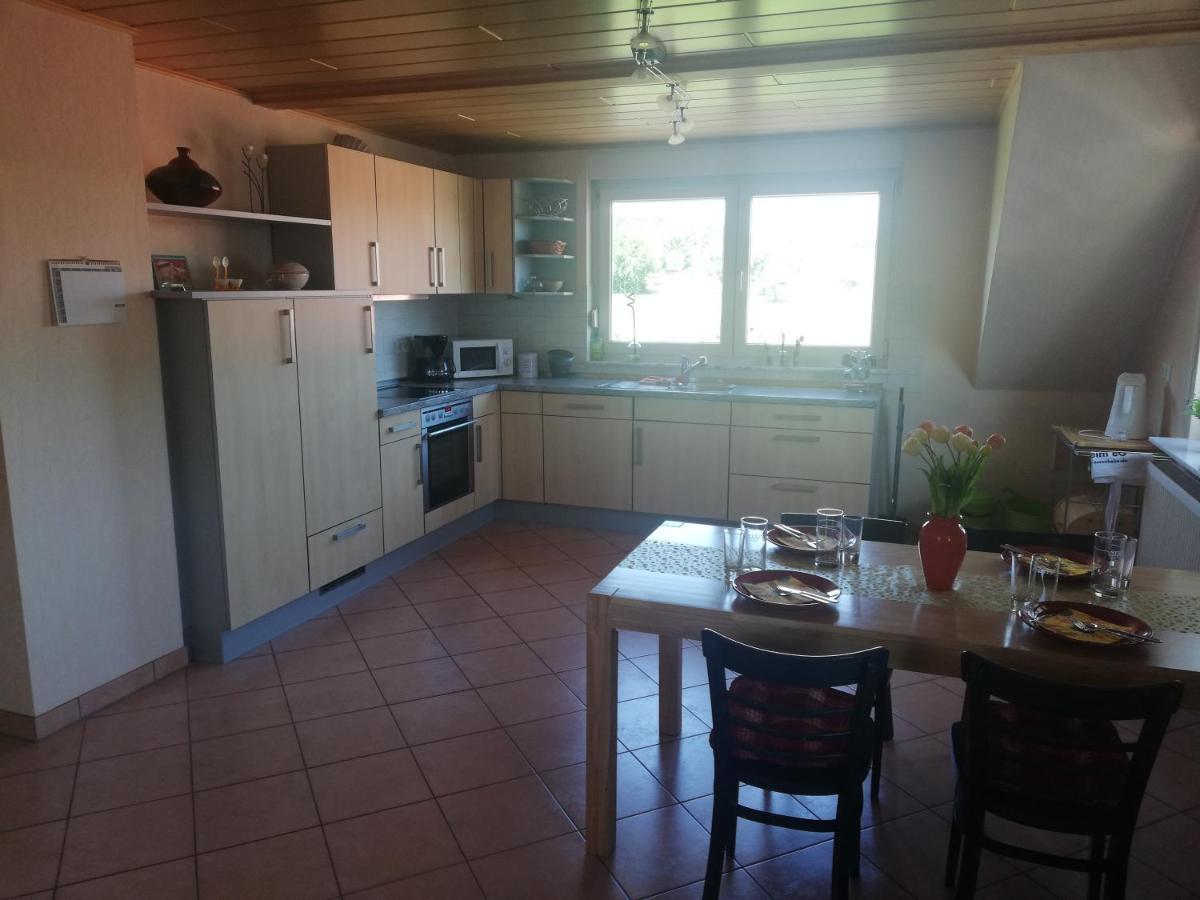 Anna - Neue Ferienwohnung Mit Blick Ins Gruene Ober-Abtsteinach Exterior foto